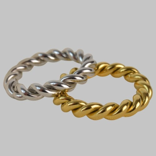 Twist Ring