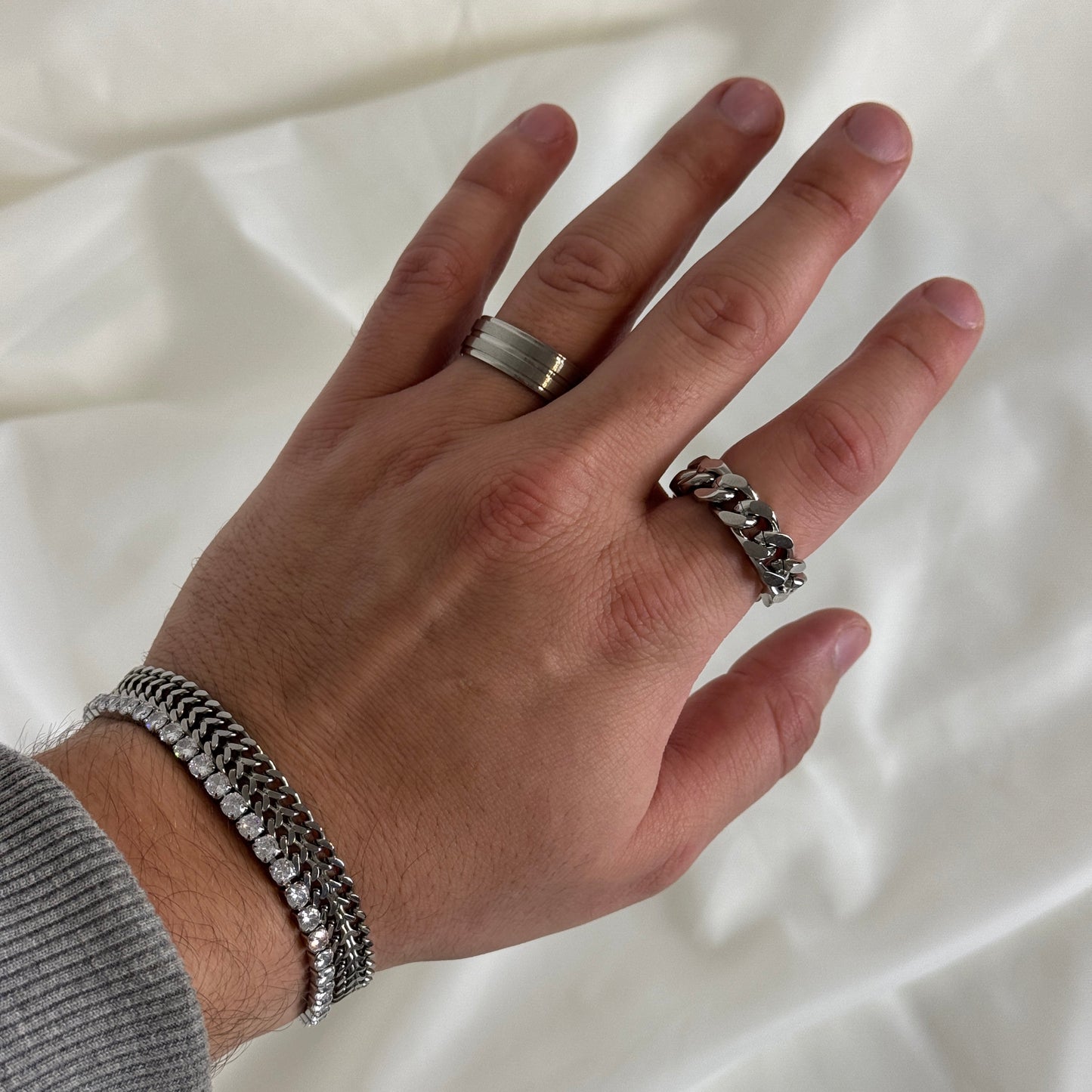 Knight Ring